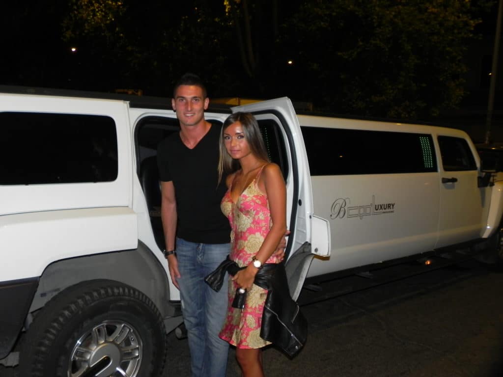 vip-in-limousine-federico-macheda