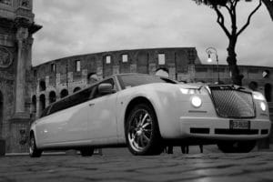 Anniversario di matrimonio limousine a Roma